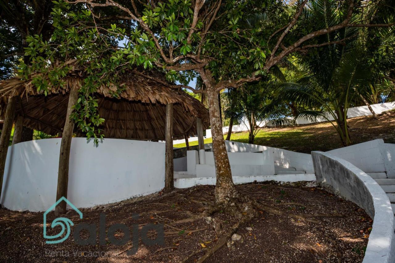 Villa Xtohil With Private Access To The Magic 7 Colors Lagoon Bacalar Esterno foto